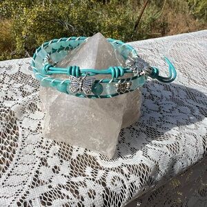Leather Double Wrap Bracelet Turquoise leather, Agate beads